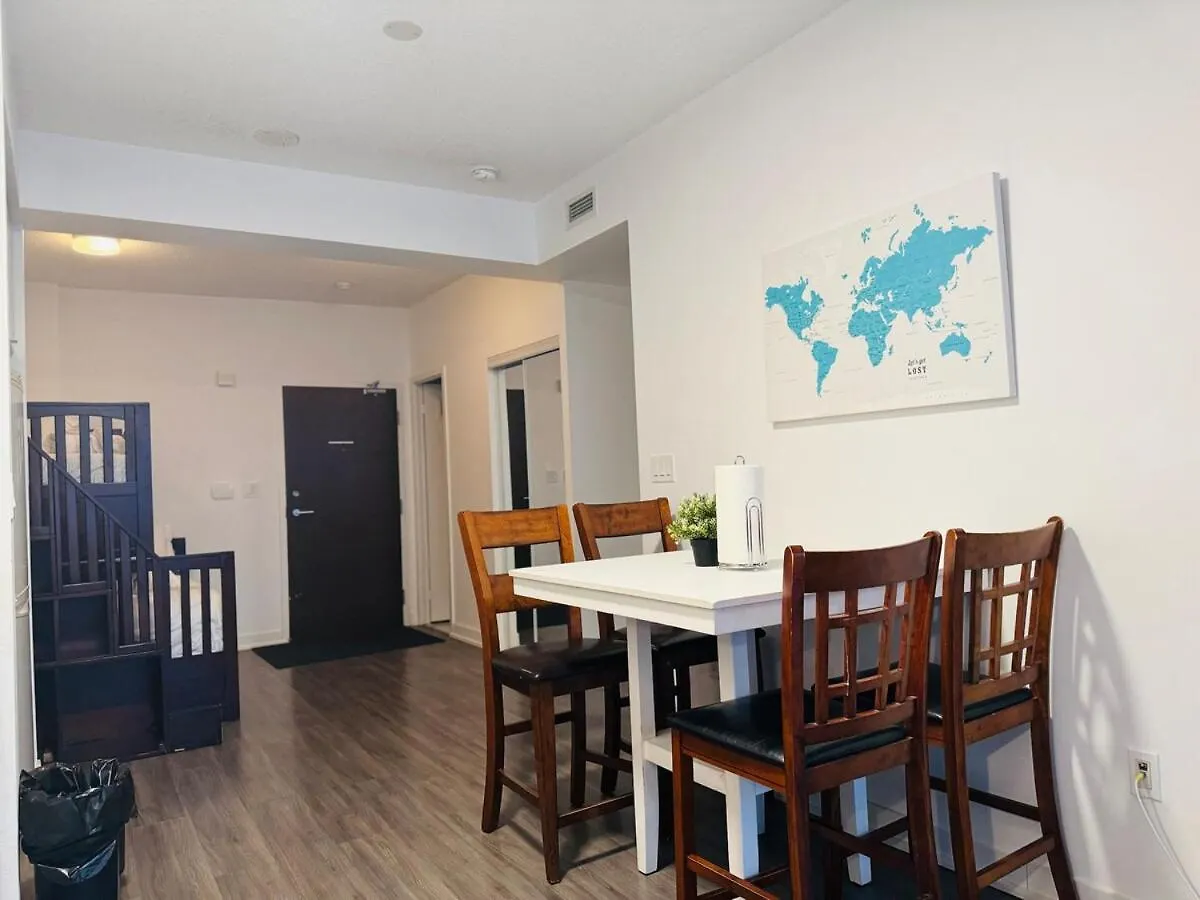 Kingbed & Bunkbed & Terrace Apartment Toronto 0*,